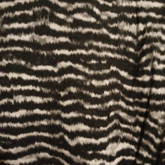 Tank - Picture 4 of 4